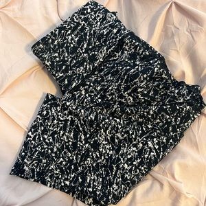 lululemon leggings (low rise) size 2 only worn a few times